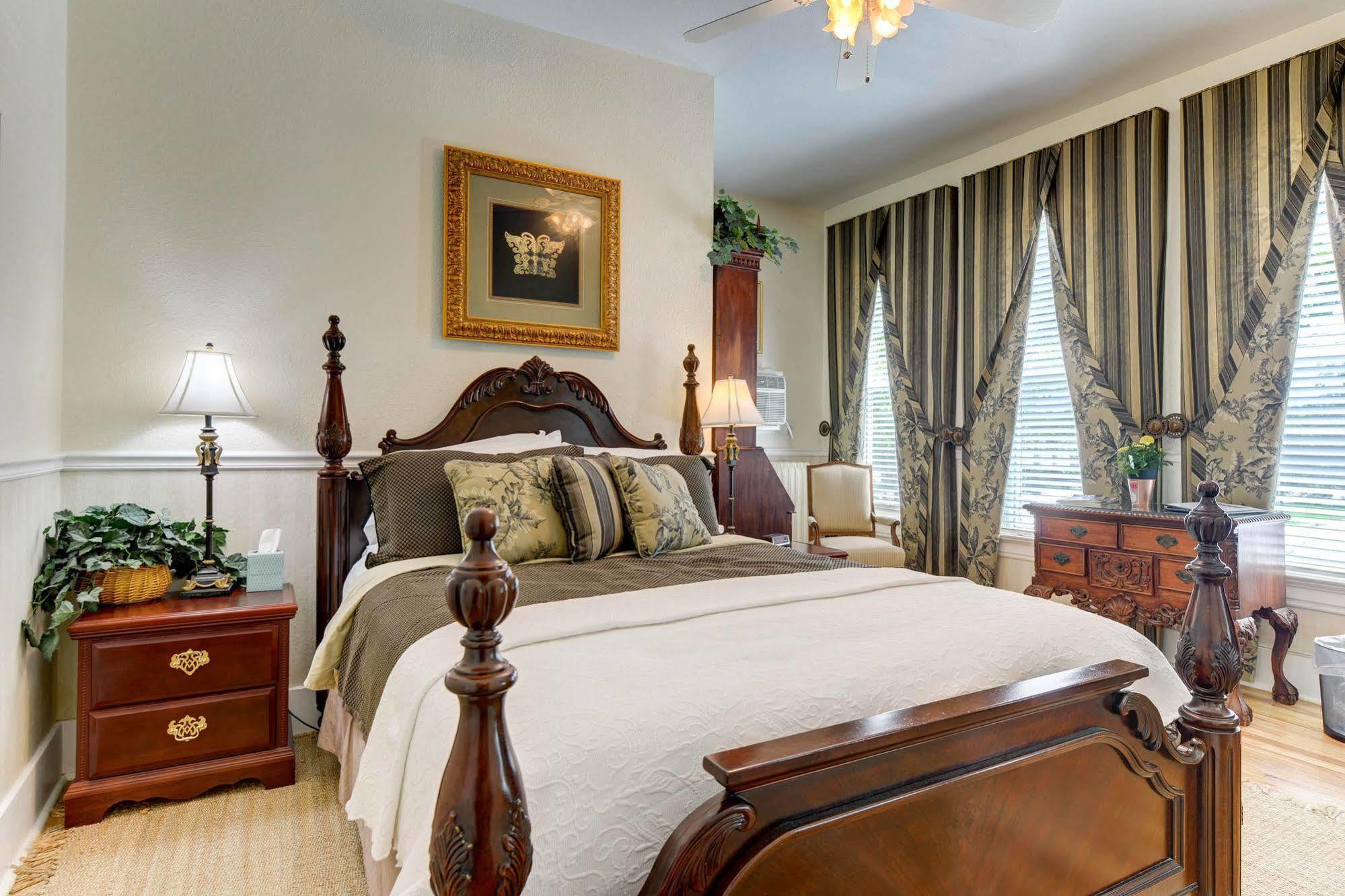 The St. Mary'S Inn, Bed And Breakfast Колорадо-Спрингс Экстерьер фото
